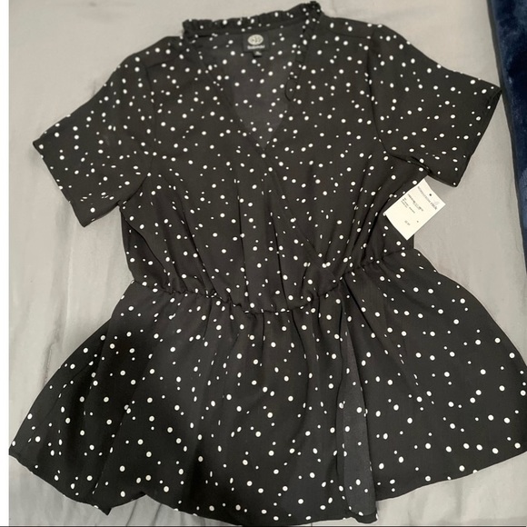 BOBEAU SURPLICE PEPLUM TOP SIZE M - Picture 3 of 5